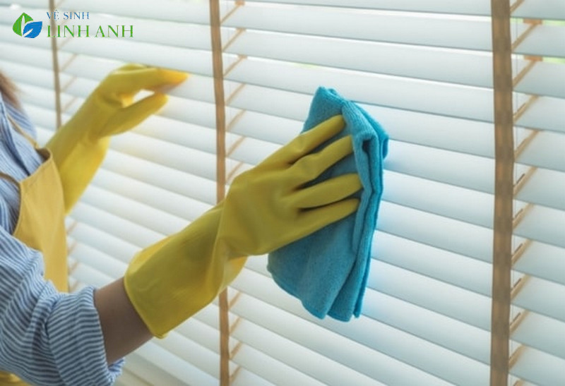 Cách vệ sinh rèm cầu vồng Hàn Quốc