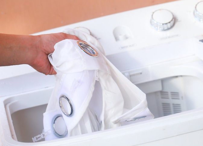 Giặt rèm bằng máy giặt