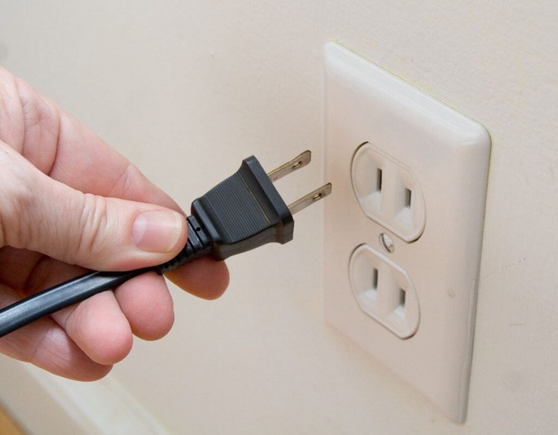 Tắt nguồn máy lạnh