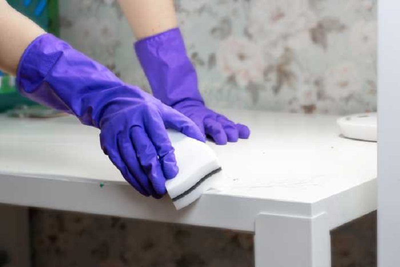 Làm sạch đồ gỗ sơn trắng - Hình 3