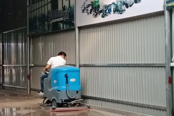 Có nên thuê dịch vụ vệ sinh doanh nghiệp của Linh Anh Clean tại Hà Nội?