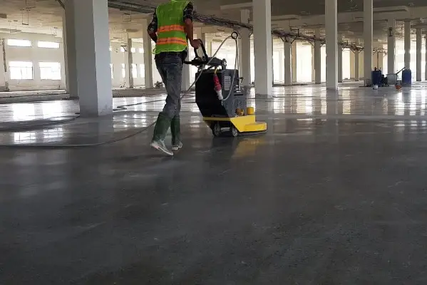 Dịch vụ dọn sàn công ty trước và sau khi thi công của Linh Anh Clean tại Hà Nội