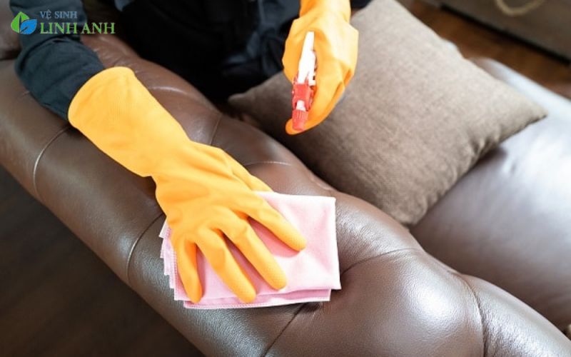 4 cách làm sạch ghế sofa da đơn giản tại nhà