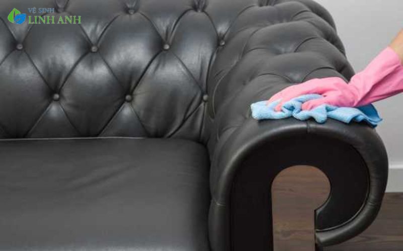 Quy trình vệ sinh sofa da
