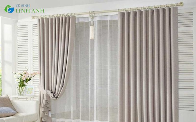 Tại sao cần giặt rèm cửa định kỳ?