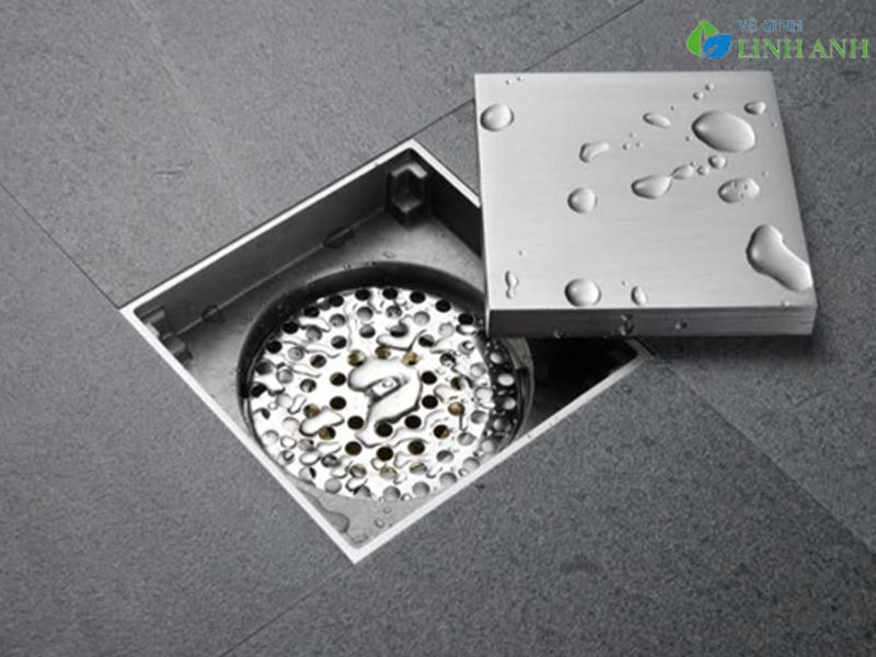 giới thiệu vấn đề gây mùi hôi trong nhà vệ sinh