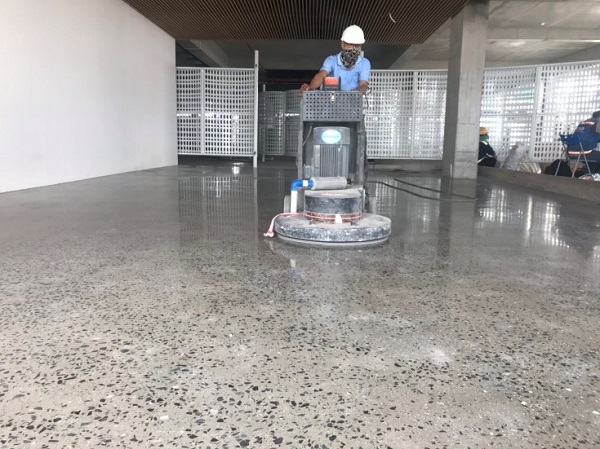 sàn bê tông đánh bóng