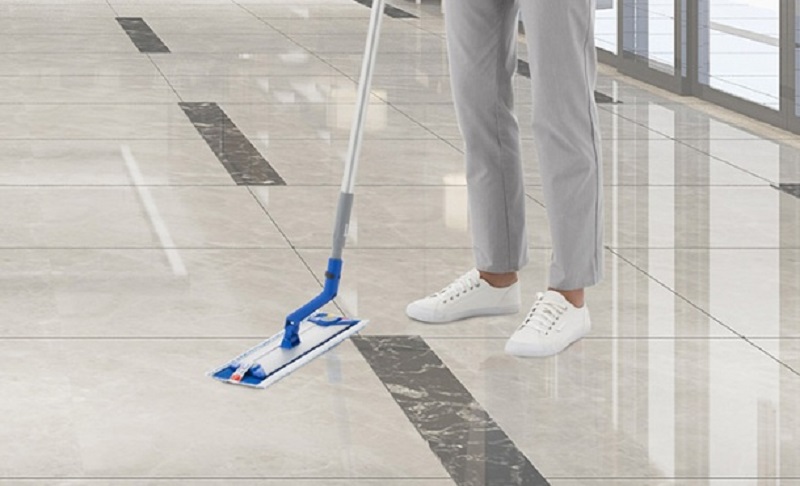 Vệ sinh sàn khách sạn