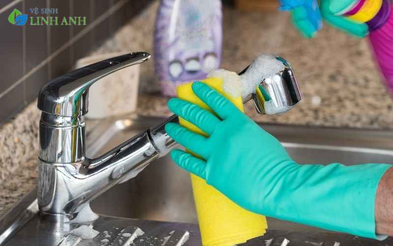 Những lưu ý quan trọng khi tẩy cặn canxi