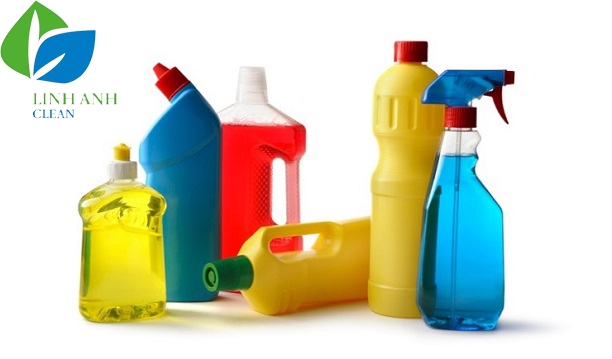 Tránh lạm dụng chất tẩy rửa mạnh