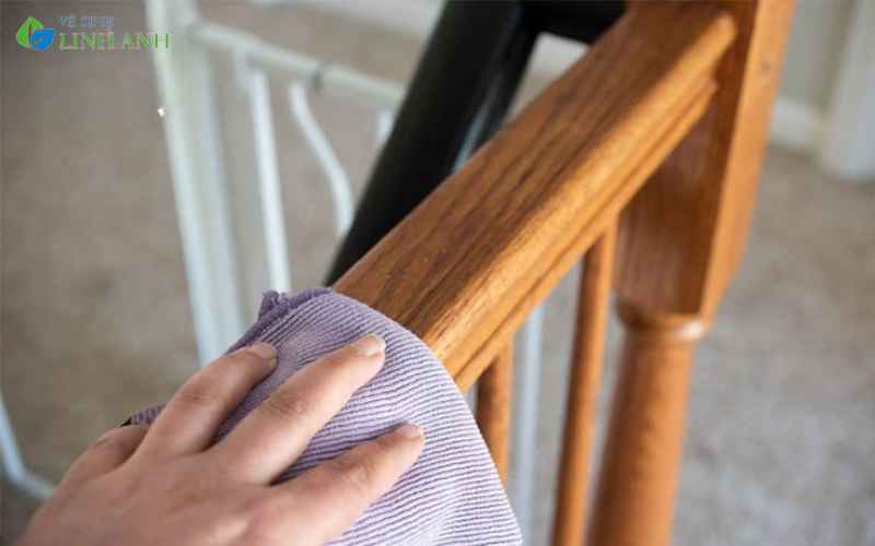 5 Bước vệ sinh cầu thang hiệu quả tại nhà