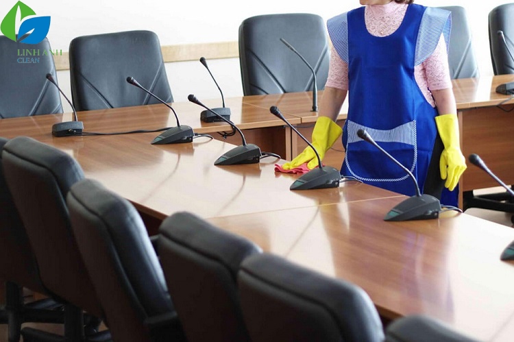 ve-sinh-van-phong-12