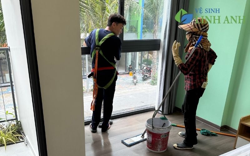 Hình ảnh vệ sinh công nghiệp thực tế tại Hà Nội