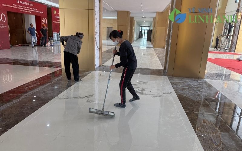 100+ Hình ảnh vệ sinh công nghiệp thực tế đầy đủ các loại dịch vụ - Linh Anh Clean