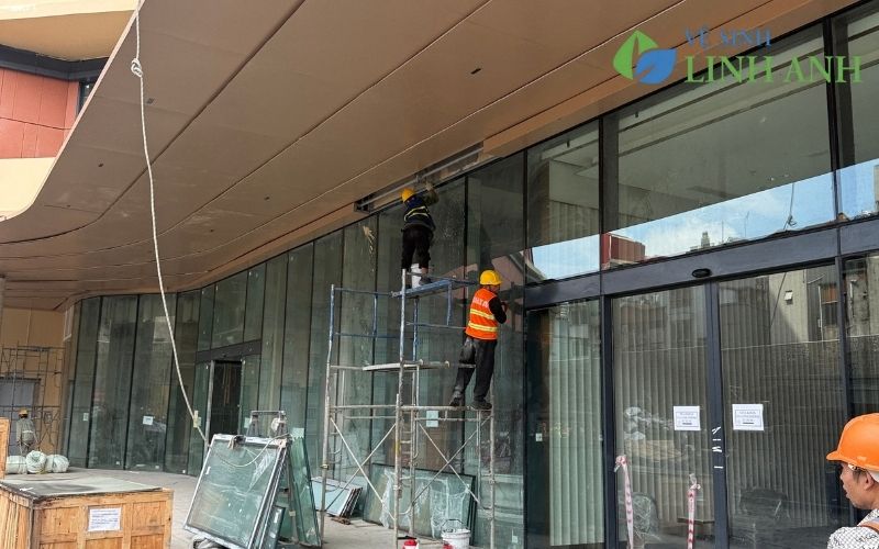 100+ Hình ảnh vệ sinh công nghiệp thực tế đầy đủ các loại dịch vụ - Linh Anh Clean