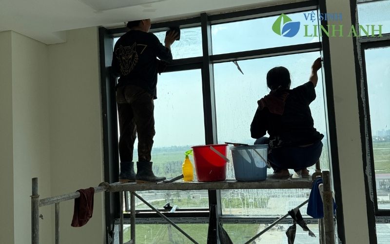 100+ Hình ảnh vệ sinh công nghiệp thực tế đầy đủ các loại dịch vụ - Linh Anh Clean