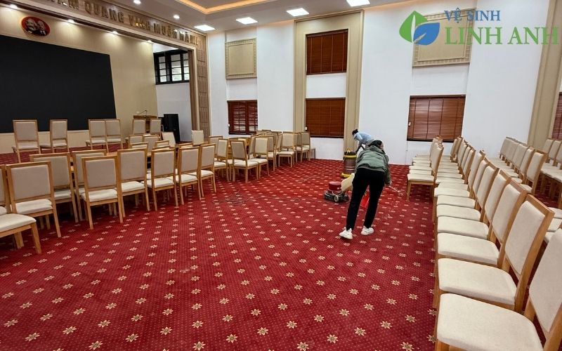 Tuyển công nhân vệ sinh công nghiệp lương tuần tại Hà Nội 