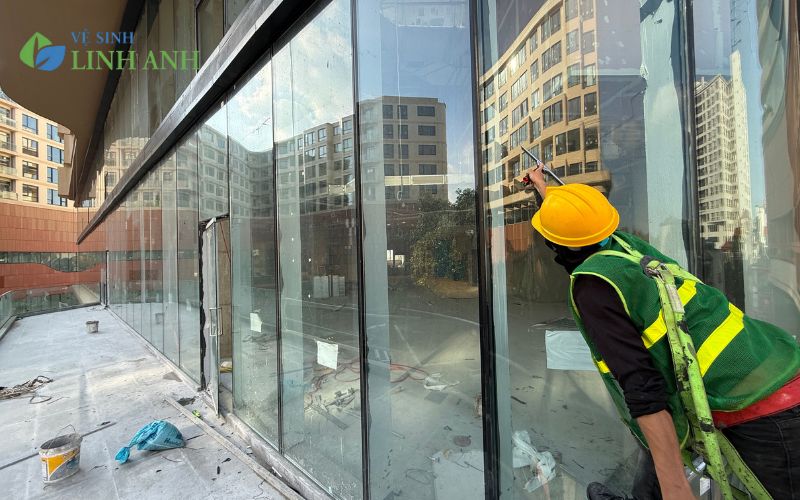 Báo giá dịch vụ vệ sinh công nghiệp tại quận Ba Đình Hà Nội chuyên nghiệp giá rẻ 10 dịch vụ vệ sinh công nghiệp Ba Đình chất lượng cao