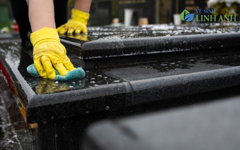 Báo giá dịch vụ vệ sinh công nghiệp tại quận Hoàn Kiếm Hà Nội chuyên nghiệp giá rẻ 10 dịch vụ vệ sinh công nghiệp tại Hoàn Kiếm uy tín