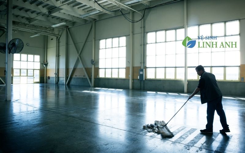 Báo giá dịch vụ vệ sinh công nghiệp tại quận Long Biên Hà Nội chuyên nghiệp giá rẻ 8 vệ sinh công nghiệp tại Long Biên