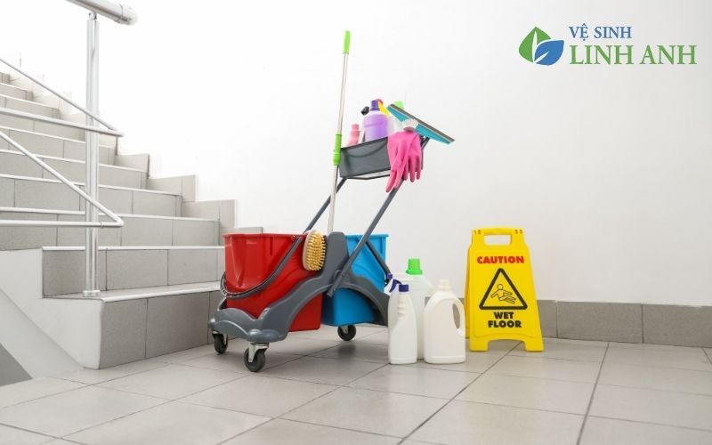 Dụng cụ vệ sinh công nghiệp xe đẩy đựng dụng cụ