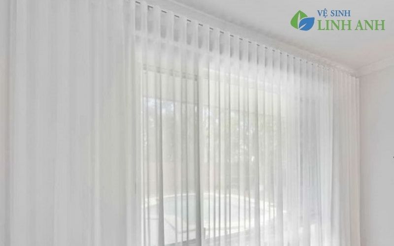 Linh Anh giặt rèm cửa tại nhà và văn phòng tại Hà Nội