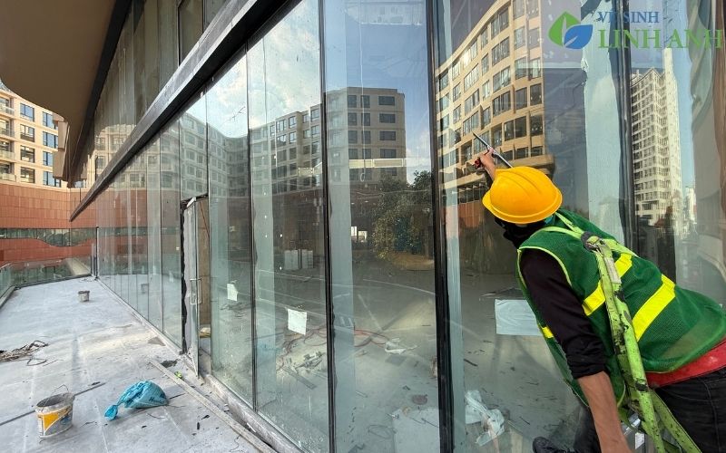 linh anh clean cong ty chuyen cung cap dich vu ve sinh cong nghiep hang dau tai mien bac 3