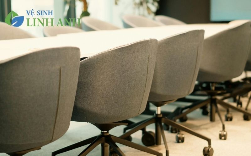 Giặt ghế văn phòng uy tín tại Hà Nội Linh Anh Clean